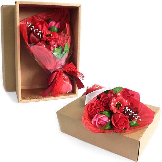 Bouquet Rouge avec fleurs en savon dans sa boite pour bain