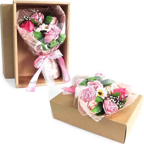 Bouquet Rose avec fleurs en savon dans sa boite bain romantique