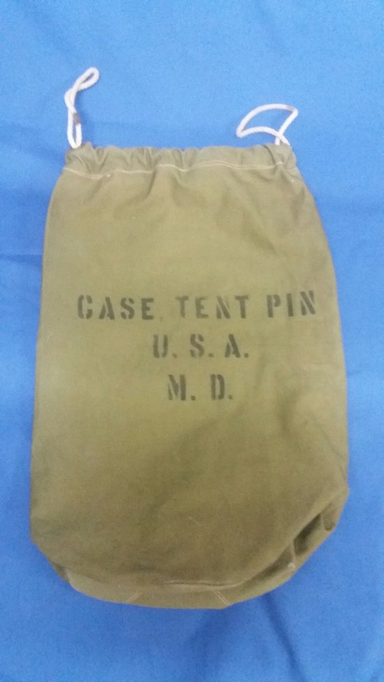 Case pin USA ww2