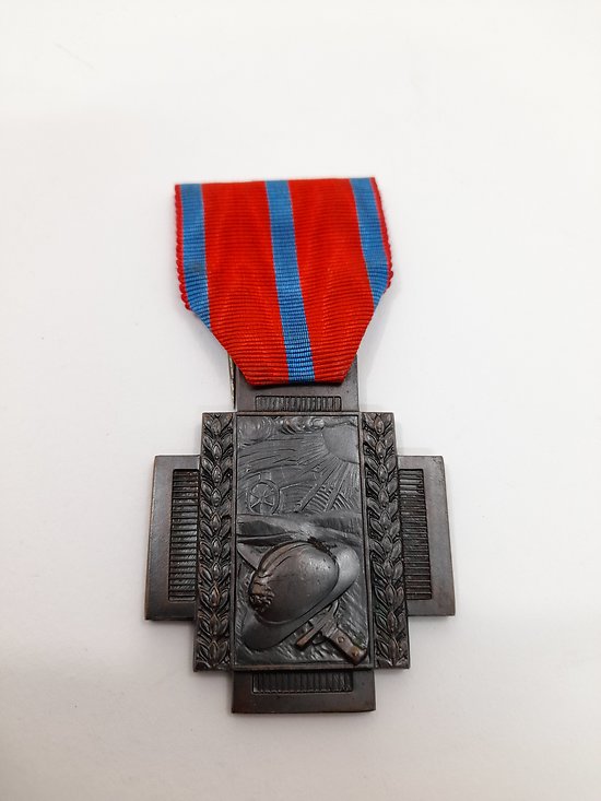Médaille Croix du feu ww1 Belgique