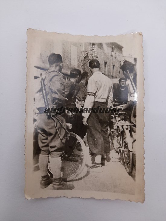 Photo libération FFI OSS Mazanet 1944