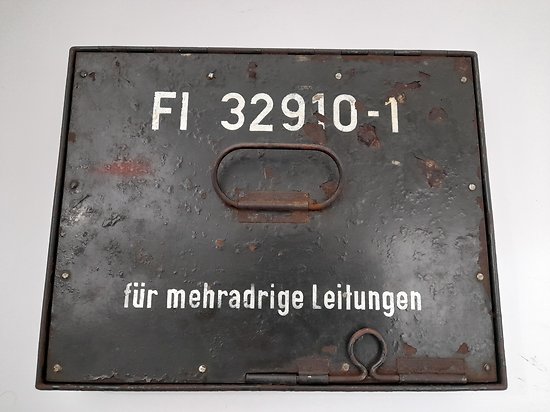 Boite accessoires électriques Luftwaffe ww2