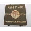 Boite first aid stock no 9-221-240 ww2