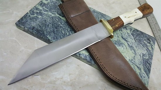 Couteau de Viking SEAX Manche Os Cerfé Lame Acier Inox Etui Cuir WM014 