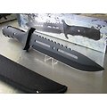 F18409BB Frost Cutlery Cavalry Combat Bowie Stainless Blade Rubber Handle Nylon Sheath