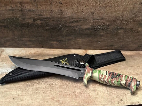 F18432CA Frost Cutlery Jungle Fever III Bowie Stainless Blade Camo Handle Nylon Sheath