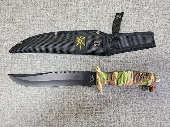 F18434CA Frost Cutlery Jungle Fever I Bowie Stainless Blade Camo Handle Nylon Sheath