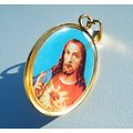 Médaille Sainte Pendentif Pur Acier Inoxydable Plaqué Or Coeur Sacré De Jésus Christ