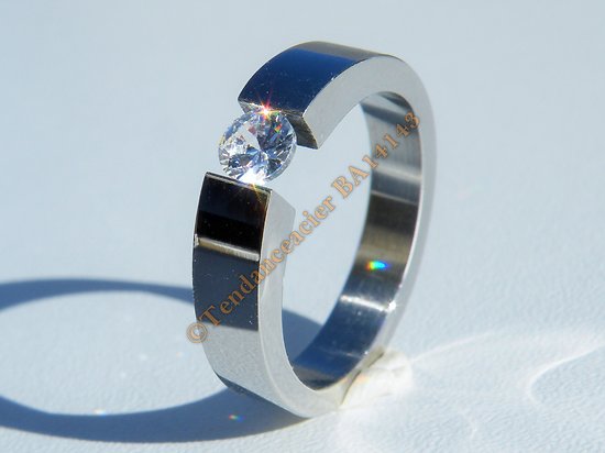Bagues Alliance Fiançailles Ovale Argenté Pur Acier Inoxydable Sertie Diamant Strass 4 mm