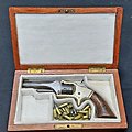 Revolver US American Standard ** calibre 22  ** catégorie D
