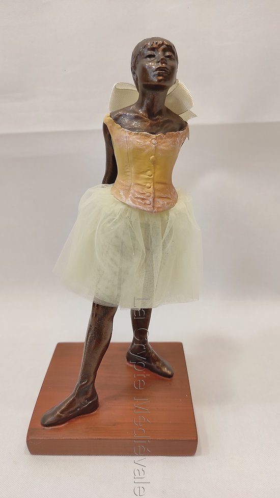 La Petite danseuse âgée de 14 ans de Degas.Style bronze 16cm/Opéra