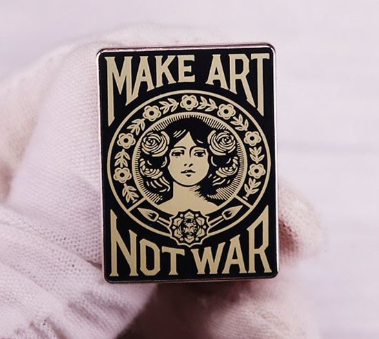 INSIGNE PACIFISTE/MAKE ART NOT WAR