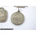 Lot médailles journée du poilu 1915 - Pour nos prisonniers 1916 ...