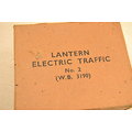 Lampe electrique Anglaise Deuxième Guerre Mondiale. GW UK WW2. LANTERN ELECTRIC TRAFFIC N°2