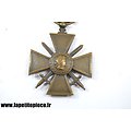 Croix de Guerre 1914-1915 avec palme et citations.