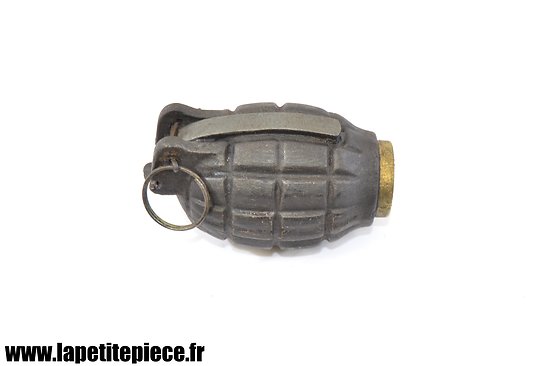 Repro grenade Anglaise Mills 