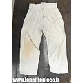 Ancien caleçon / sous-vêtement en flanelle blanc. Reconstitution