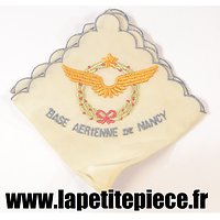 Mouchoir brodé souvenir de la base Aérienne de Nancy