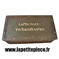 Luftschutz-Verbandkasten 1938 / boite de premiers secours Luftschutz.