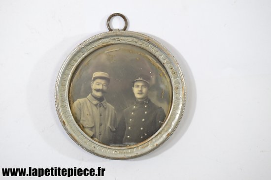 Cadre médaillon soldats Français Première Guerre Mondiale