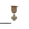 Croix de Guerre 1914-1915 avec barrette de fixation