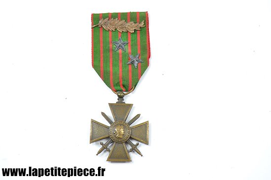 Croix de Guerre 1914-1915 avec palme et citations.