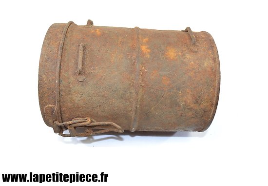 Boitier de masque à gaz Allemand modèle 1915 - pièce de grenier