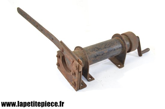 Machine à tabac - trancheuse coupeuse. Première Guerre Mondiale