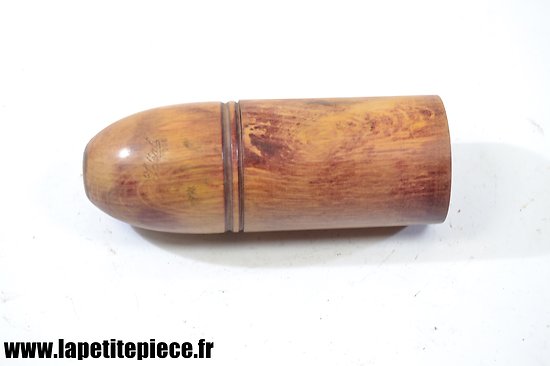 Boite en bois en forme d'obus Idéal - début 20e siècle
