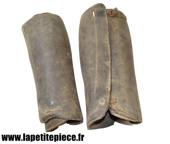 Paire de jambières en cuir civiles, époque Première Guerre Mondiale.