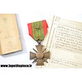 Croix du combattant 1939 avec citation et note manuscrite.
