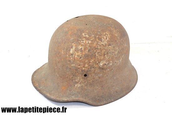 Coque de casque Allemand modèle 1916 - pièce de terrain