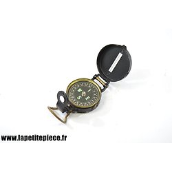 Boussole US Lensatic Compass. Fabrication civile post-WW2. Reconstitution.