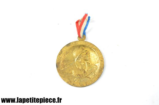 Médaille souvenir du pèlerinage militaire des anciens combattants à Notre Dame de Liesse le 16 mai 1921