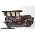 Bouteille à Whisky en céramique, forme de voiture 1910