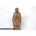 Figurine en bois sculpté de style asiatique
