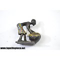 Figurine aluminium. Femme africaine avec gamelle