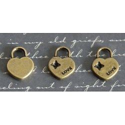 3 breloques cadenas / coeur en métal couleur bronze 13x17mm