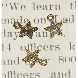 4 breloques étoile décorée et en relief en métal doré 10x13mm