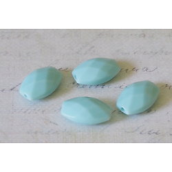 4 perles ovales à facettes en acrylique menthe 15x10x6mm