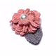 Fleur au crochet corail et gris 38x25mm