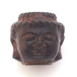 Perle tête de Bouddha en bois de senteur 12x13mm