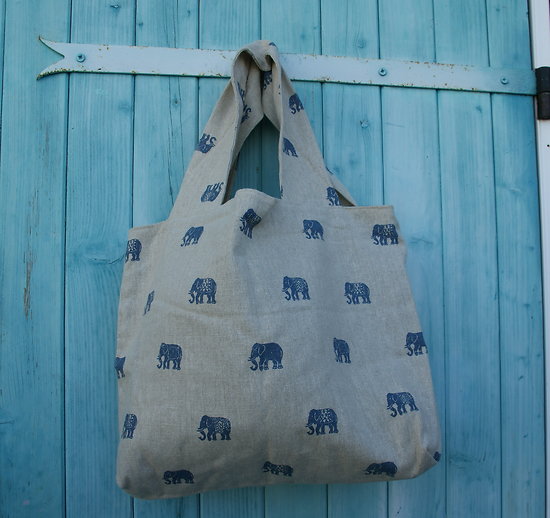 Grand tote bag en lin et éléphants bleus
