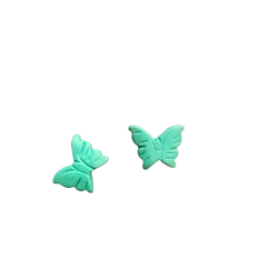 Perle papillon sculpté en turquoise reconstituée verte 15x11mm