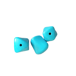 3 perles polygone en howlite turquoise 12,5x10mm