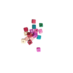 50 perles cube en bois de couleur 5mm