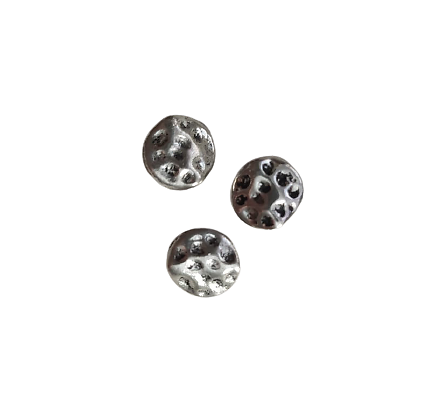 2 perles plates rondes texturées en métal argenté 10mm
