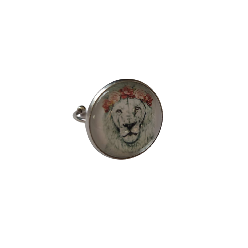Bague ronde réglable en métal argenté et cabochon en verre "Lion à la couronne de fleurs"