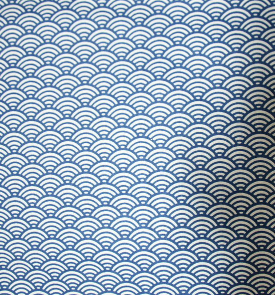 Vagues en bleu et blanc, tissu japonisant