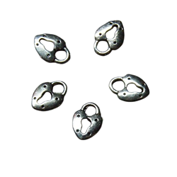 5 mini breloques cadenas coeur en métal argenté 9x13mm